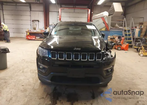 2021 Jeep Compass Latitude 4X4 из США, поврежденный, VIN 3C4NJDBB6MT501721